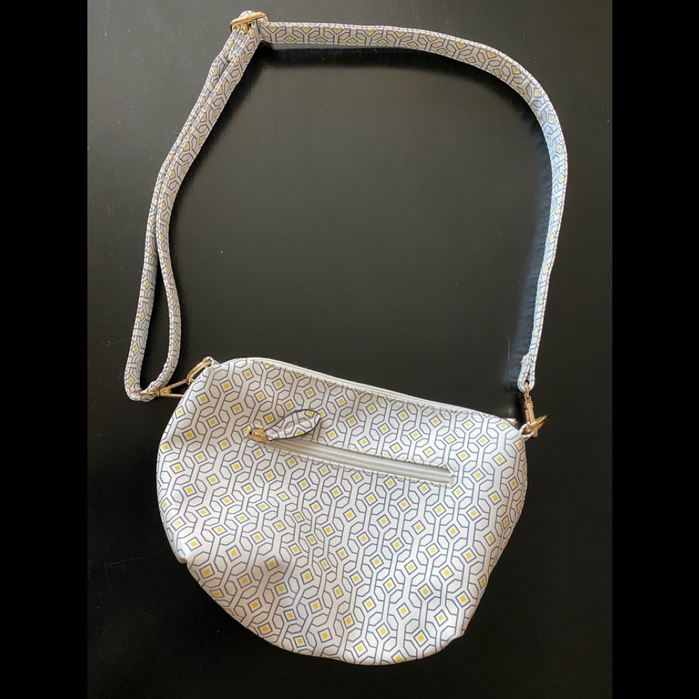 Imoshiom cross body Purse